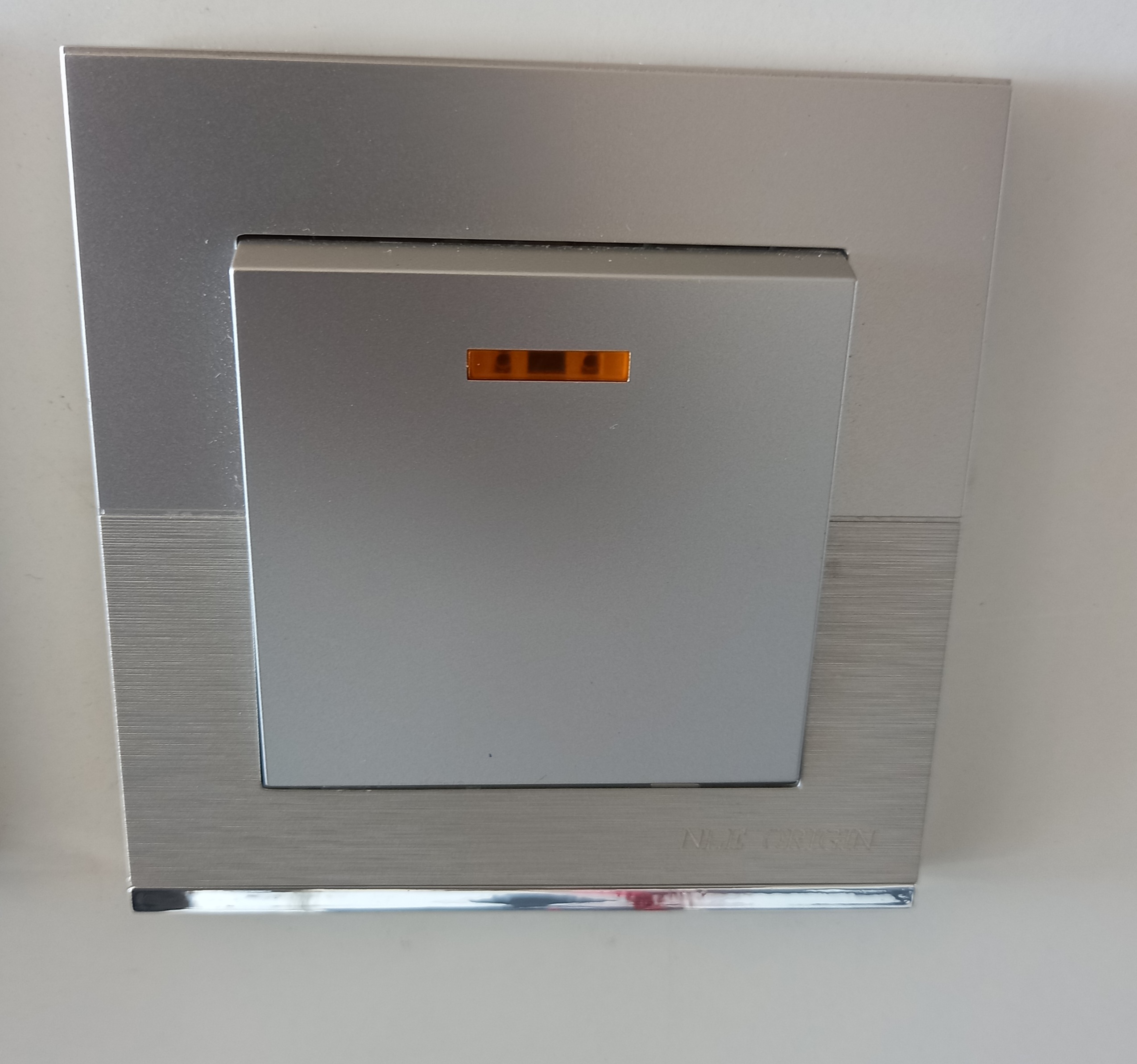 45A A/C Nle Silver on Silver
