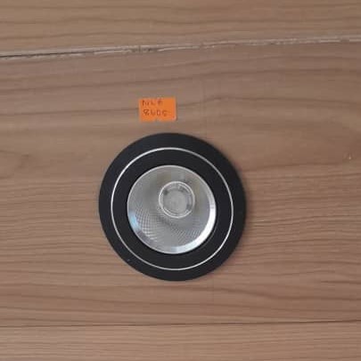 NLE 8605 spotlight