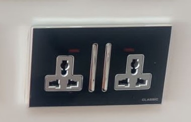 Double socket H8 classic black
